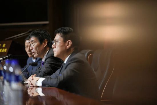 www黄色在线